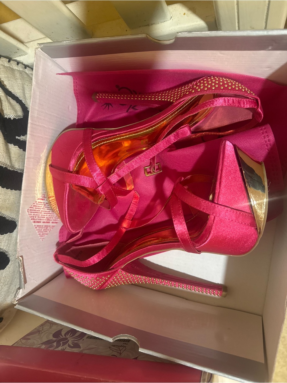Shoe Dazzle Hot Pink Satin Platform Stiletto Heels with Gold Accent THRIFTED
